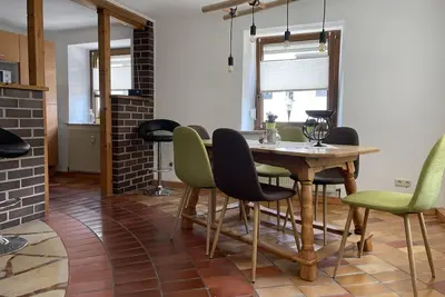 Image de GemĂĽtliche Ferienwohnung Direkt am Fahrrad- Wanderweg / 2 Gehminuten vom Badesee