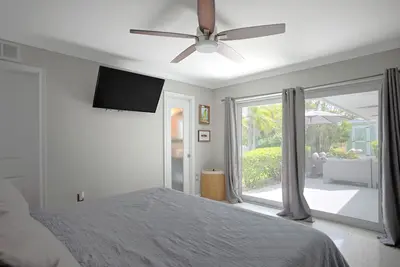 Image de 3 bedroom 2 bath single family home with Boat Slip in North Waterway Estates