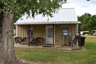 Image de 10 miles from Clark’s Creek and 3 miles from Lake Mary