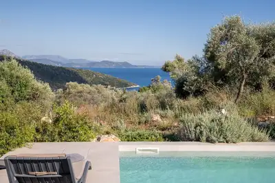 Image de Awesome brand-new villa with pool, Mesogi Villa S