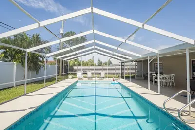 Image de 4 Bedroom Pool House in Heart of Sarasota