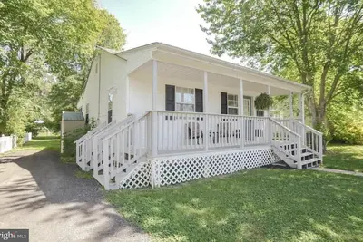 Image de 2 Bedroom Cozy Beach Cottage with Beach Access