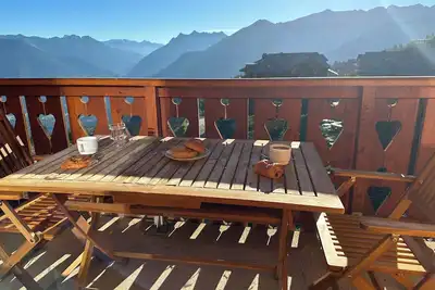 Image de Risoul Duplex 48 m2 6\/8 couchages résidence au pied des pistes, piscine, sauna