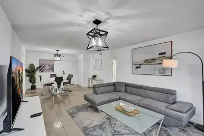 Image de Oceanview condo w beach service /411