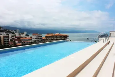 Image de 2br-2ba Heart of Romantic Zone + Infinity pool