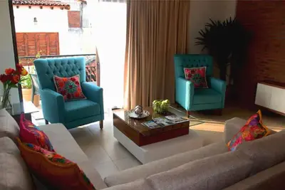 Image de Charming 1br condo with Rooftop Infinity Pool