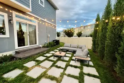 Image de 2 Bdr 2. 5 Bath Mnt View Backyard for 6 Guests