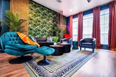 Image de Luxurious Townhome Near Lsu | Modern & Chic Stay