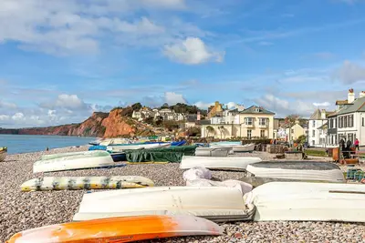 The Cottage, Budleigh Salterton -  a cottage that sleeps 4 guests  in 2 bedrooms