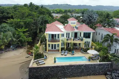 Image de Villa 1 at Casa Aguas Azules - 2-Bedroom Beachfront Villa with Pool