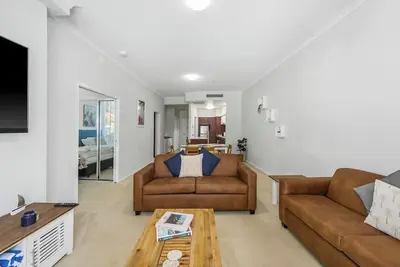 Image de Resort Living: Family-friendly Poolside Apt for 8!