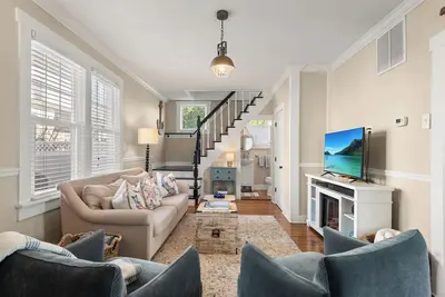 Image de Mystic Pearl, Charming 4 Bedroom Home, Downtown Mystic
