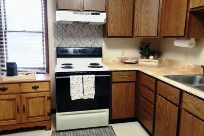 Image de 5 minutes away from Campus and Statefarm Stadium, 2min away from Willard Airport