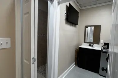 Image de New private suite inside the loft building apartments.