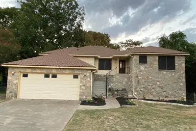 Image de Guadalupe Riverfront/Sleeps 20/Kayaks/Shuffleboard/Fishing/Tubing/Poker Table