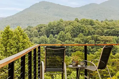 Image de Serenity Now | Luxe Deck, Views + Pool Access