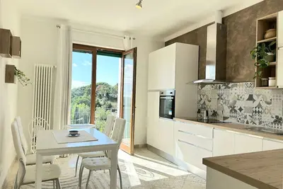 Image de Large shining148sqmt wififiber apartment, view and free parking in Montepulciano