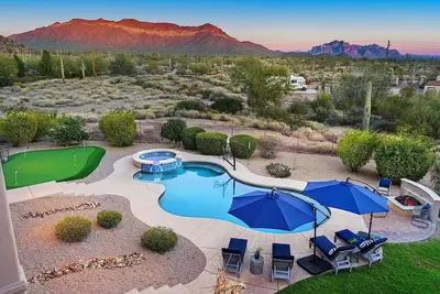 Image de Luxury Oasis Heated Pool & Spa* - 7br Luxury Estate w/ Panoramic Mountain Views!