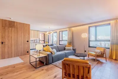 Image de Rez-de-chaussée, vue montagne, sauna, hammam, terrasse, casier à ski, 95m², Les Arcs