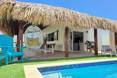 Buba Villa 1 with 3 Master Bedrooms within walking distance of Eagle Beach