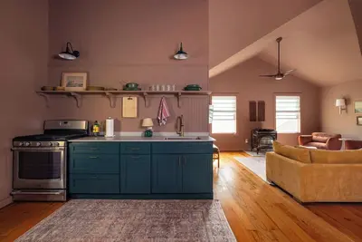Image de Charming Cavendish Guesthouse New Sauna Sept 2025!