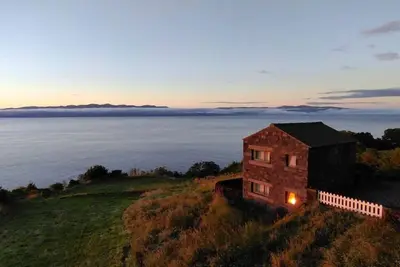 Image de Studio avec vue sur la mer, Santo Amaro