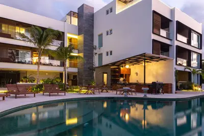 Image de Premier Jungle Apartment Bbq Jacuzzi Pool 401