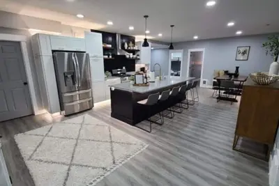 Image de The Narnia Gateway on Slc's East Bench, mins from World Class Skiing, Sleeps 8