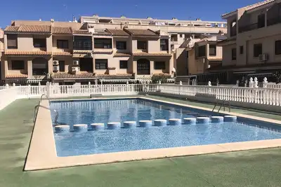 Image de Casa Gran Piscina Residencial A 200m Playa 6 Personas En Guardamar Del Segura