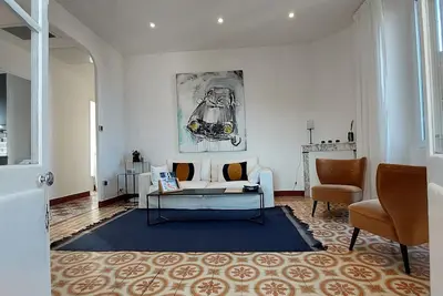 Image de La Suite 68 Bandol avec jardin et parking privatif