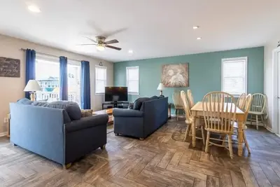 Image de Close to Boardwalk, Beach, Convention Center, Morey's Piers and more! Sleeps 12.