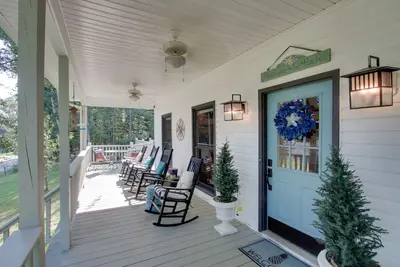 Image de Waterfront Home Near Wilson Lake w\/ Covered Porch!