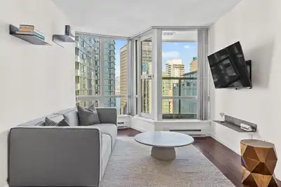 Image de Luxurious 1bd Condo in Downtown Vancouver - Coal Harbor
