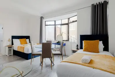 Image de Standard-Studio-Salle de bain privée séparée-Vue ville
