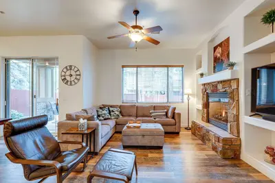 Image de Spacious Flagstaff Townhome: 3 Mi to Downtown!