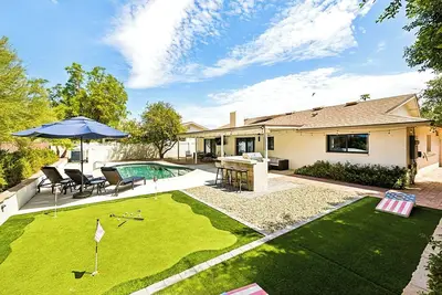 Image de Wm Phoenix Open 5br Gem, Free Heated Pool & Bbq, Minutes to Old Town Nightlife