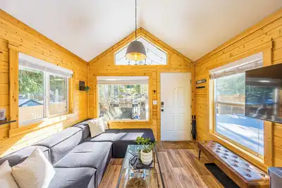 Image de Willow Corner: cozy modern tiny home