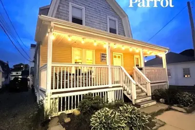 Image de Beautiful 4 bedroom, 1. 5 bath Beach Cottage with Central Ac