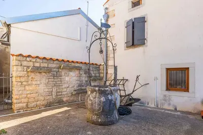 Image de Villa avec terrasse, piscine et climatisation