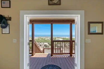 Image de Pet friendly ocean front living