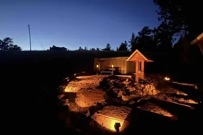Image de Cozy Hot Tub Cabin