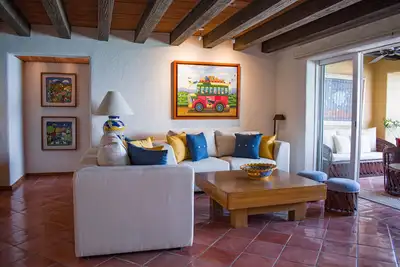 Image de South Shore Beachfront Gem With Amazing Views!