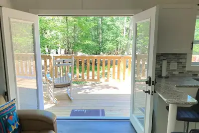 Image de Esopus Creek modern Tiny house Retreat!