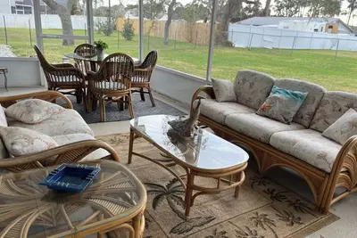 Image de Comfy House for all your traveling events! Plenty of Parking for Trailers\/ Bikes