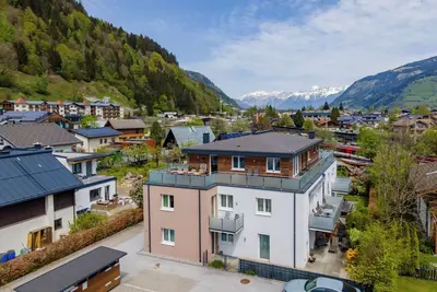 Image de Appartement luxueux près de l'AreitXpress