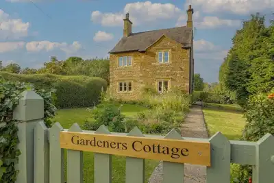 Image de Gardeners Cottage - Hot Tub Packages Available