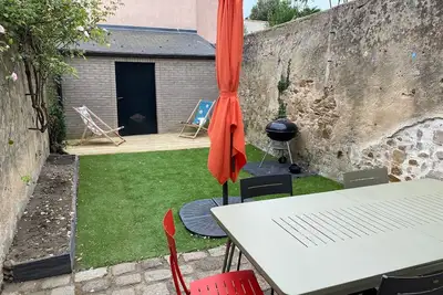 Image de Mirenée, maison de ville familiale à 5 min de la plage