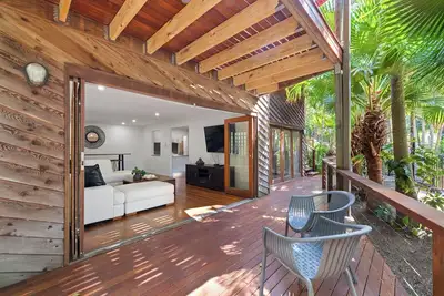 Image de Kasuari - Steps to Resort Pool, Beach Front Location