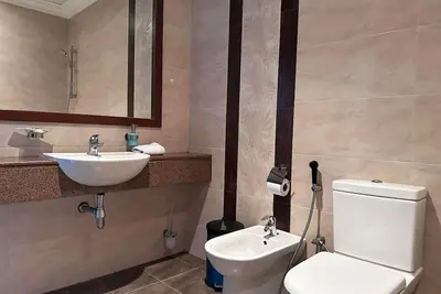 Image de Three Bedroom Harbor Facing Apartment