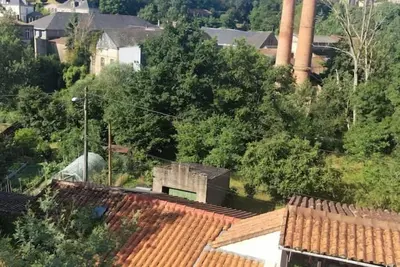 Image de Logement entre rivière, falaise et château!